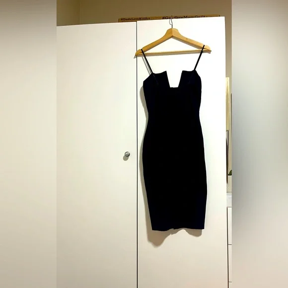 Dress - Picture 2 of 3